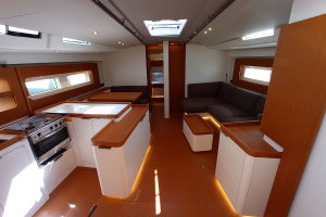 First 53 „Silhuette“ – fotka 3
