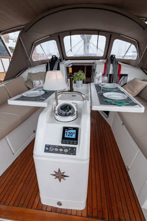 Sun Odyssey 410 „Elcano“ – fotka 17