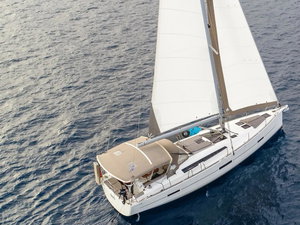 Dufour 460 „Silia“ – fotka 1
