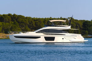 Azimut S7 „Felicita“ – fotka 6