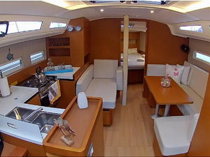 Sun Odyssey 410 „Evelina“ – fotka 3