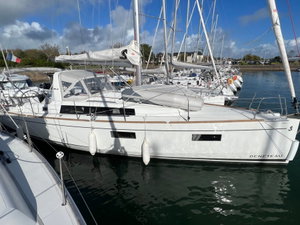 Oceanis 38 „Houat Else“ – fotka 1