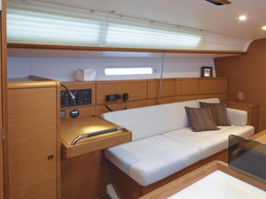 Sun odyssey 379 „Glazdo“ – fotka 6