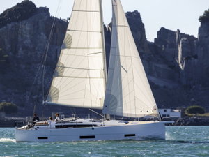 Dufour 390 „Extasie II“ – fotka 1