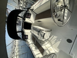 Sun odyssey 379 „OYSTER SHELL“ – fotka 4
