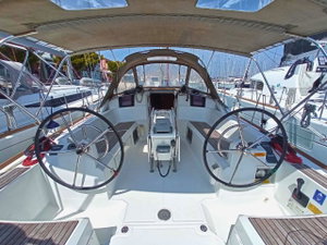 Sun odyssey 379