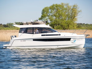 Platinum 989 „Flybridge (Premiera)“ – fotka 1