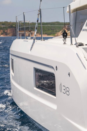 Lagoon 38 „CORAL“ – fotka 13