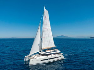 Aura 51 „Celestia - A/C, Generator, Water maker“ – fotka 5