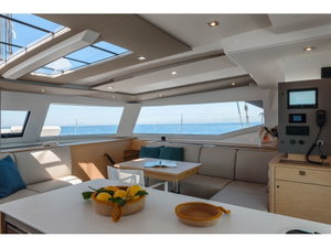 Aura 51 „Celestia - A/C, Generator, Water maker“ – fotka 28