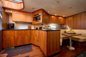 Sunseeker Predator 72 „Ghost“ – fotka 28