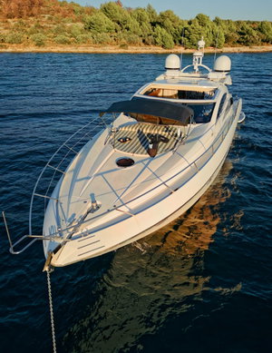 Sunseeker Predator 72 „Ghost“ – fotka 9