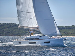 Sun Odyssey 440 „Astro“ – fotka 1