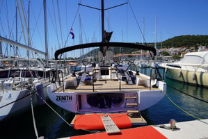 First 53 „ZENITH“ – fotka 10