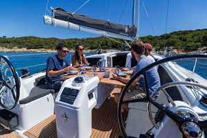 Sun Odyssey 415 „TIZON“ – fotka 4
