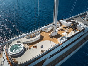 Motor sailer „Lady Gita“ – fotka 9