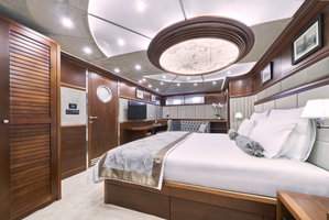 Motor sailer „Lady Gita“ – fotka 18