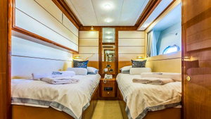 Ferretti 880 „Miss Katarina“ – fotka 11