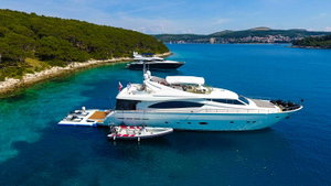 Ferretti 880 „Miss Katarina“ – fotka 2