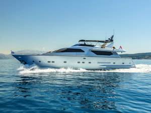 Motoryacht „Phantom“ – fotka 1