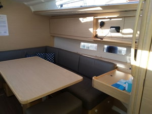 Dufour 390 „Blu“ – fotka 3