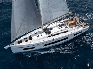 Dufour 41 „Madona“ – fotka 1