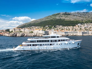 Motoryacht „Yolo“ – fotka 1