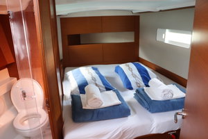 Sun Odyssey 410 „Shaken Not Stirred“ – fotka 4