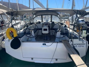 Bavaria C42 „BLACKBERRY“ – fotka 2