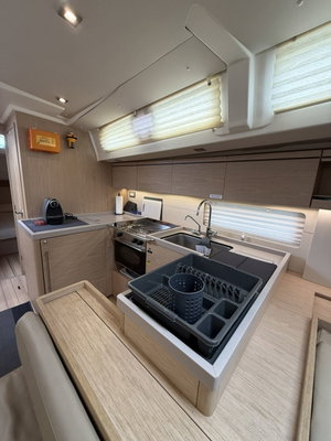 Oceanis 51.1 „MYRDIA“ – fotka 23