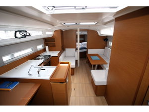 Sun Odyssey 410 „Deba“ – fotka 2