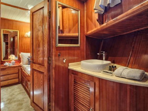 Motor sailer „Myra“ – fotka 9