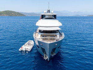 Motoryacht „OZDE 2“ – fotka 1