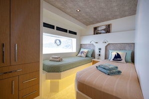 Motoryacht „OZDE 2“ – fotka 13