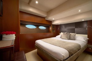 Princess 72 Flybridge „Champion“ – fotka 34