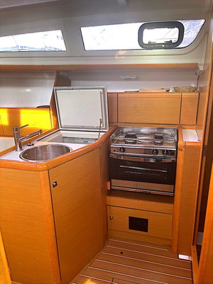 Sun Odyssey 33i