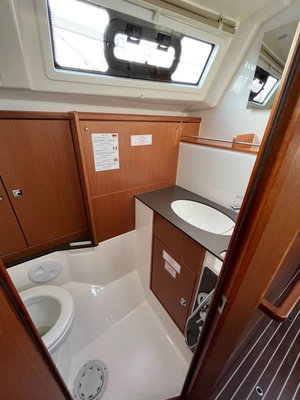 Bavaria Cruiser 37