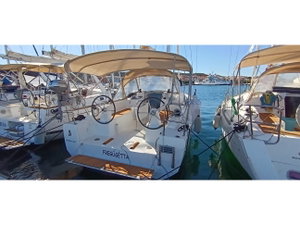 Oceanis 30.1 „Fregugetta“ – fotka 1