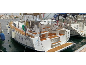 Oceanis 38 „Ánemos“ – fotka 1