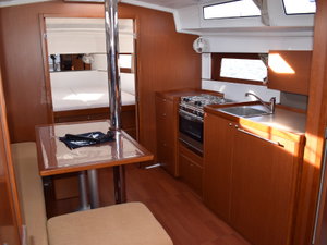 Oceanis 38 „Ánemos“ – fotka 5