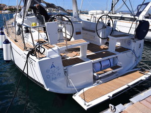 Oceanis 38 „Ánemos“ – fotka 3