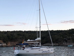Sun Odyssey 419 „Alboran Limoncello (Majorca)“ – fotka 1