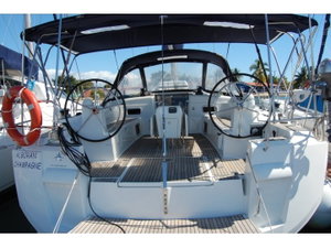 Sun Odyssey 519 „Alboran Champagne (Radazul)“ – fotka 1