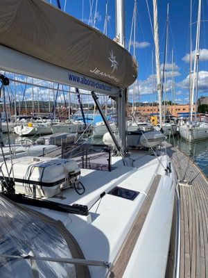 Sun Odyssey 519 „Alboran Pacharan (Cabo Verde)“ – fotka 7