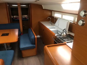 Sun Odyssey 519 „Alboran Jerez (Majorca)“ – fotka 9
