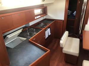 Oceanis 45 „Alboran Gin Tonic (Majorca)“ – fotka 16