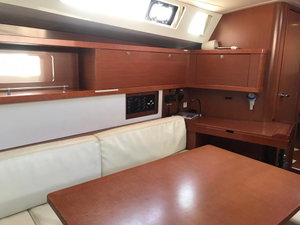 Oceanis 45 „Alboran Gin Tonic (Majorca)“ – fotka 14