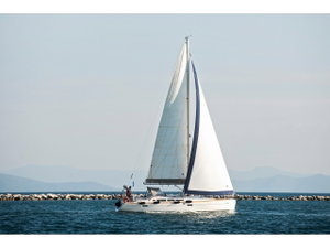 Sun Odyssey 42i „Triton“ – fotka 1