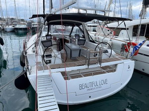 Oceanis 45 „Beautiful love“ – fotka 7
