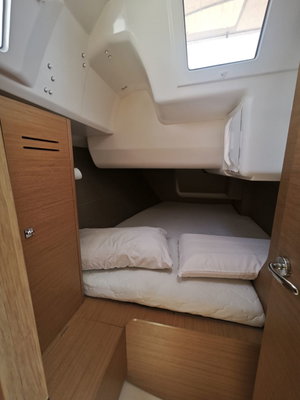 Dufour 350